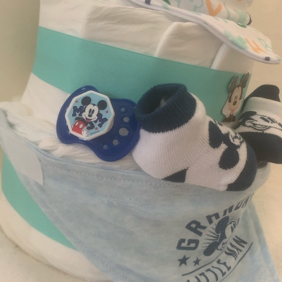 New Mickey Mouse diaper cake.50 diapers, 3 bibs, 2pair of socks 3 pacifiers - Picture 6 of 12